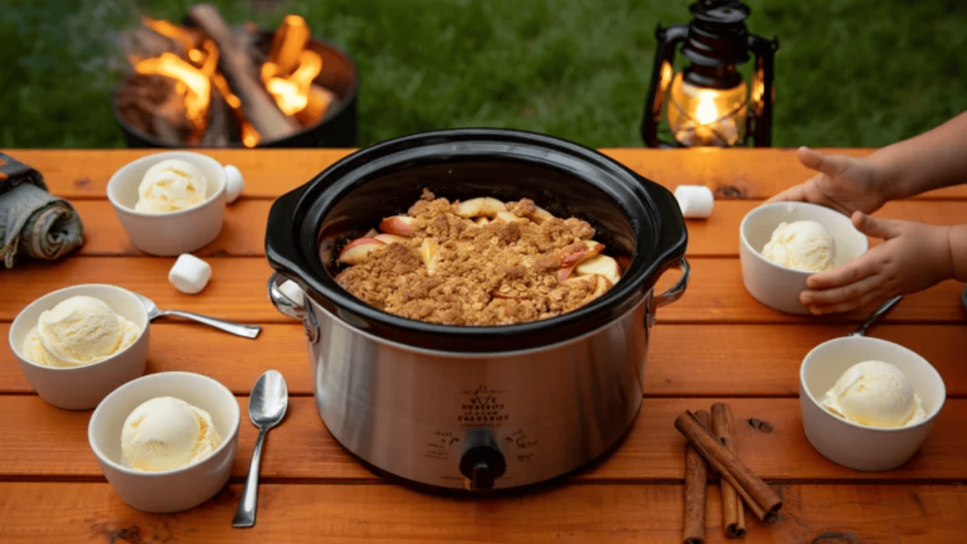 Crockpot_Apple_Cobbler
