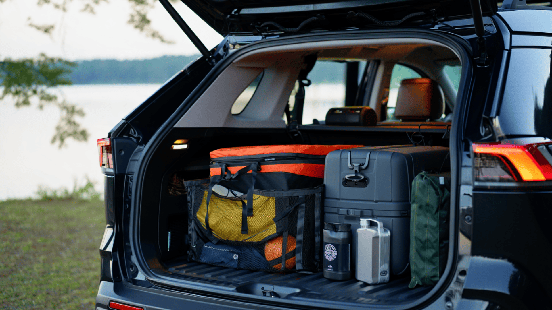 Essential_Camping_Gear_and_Accessories