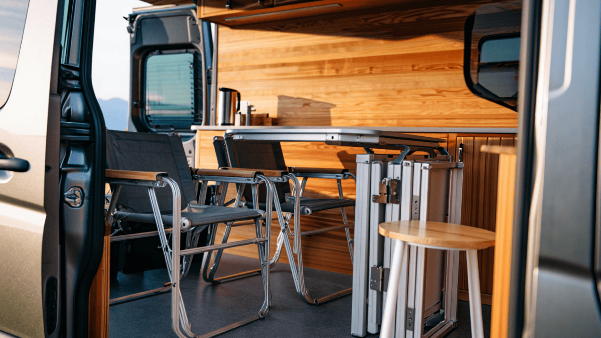 Foldable_Furniture