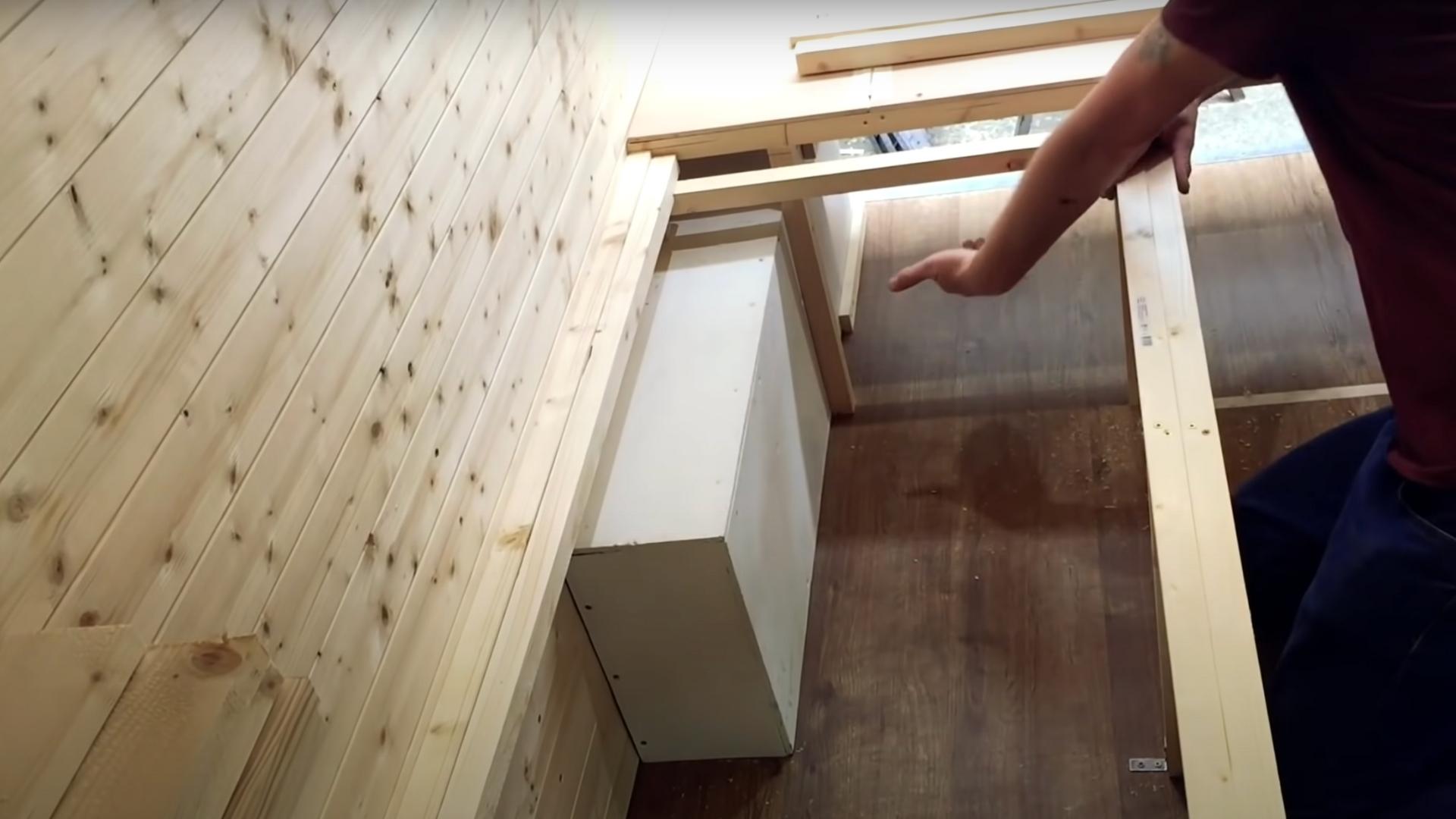 Step_1_Measure_and_Align_the_Bed_Frame